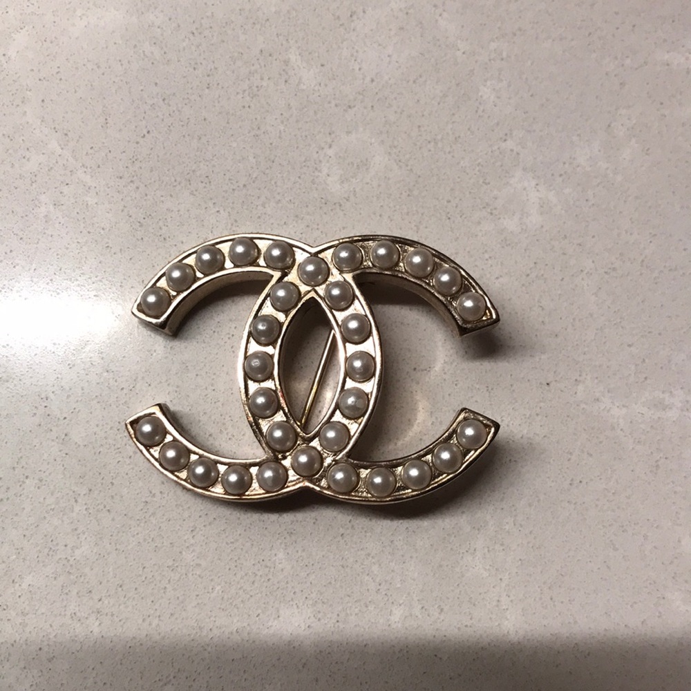 Authentic Chanel Brooch, pearls